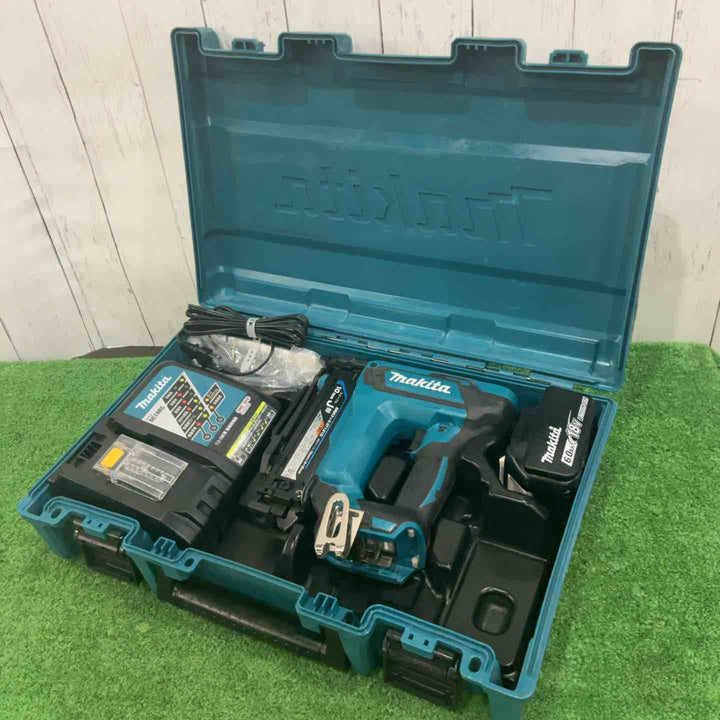 ★マキタ(makita) コードレスタッカー ST121DRG【川口店】