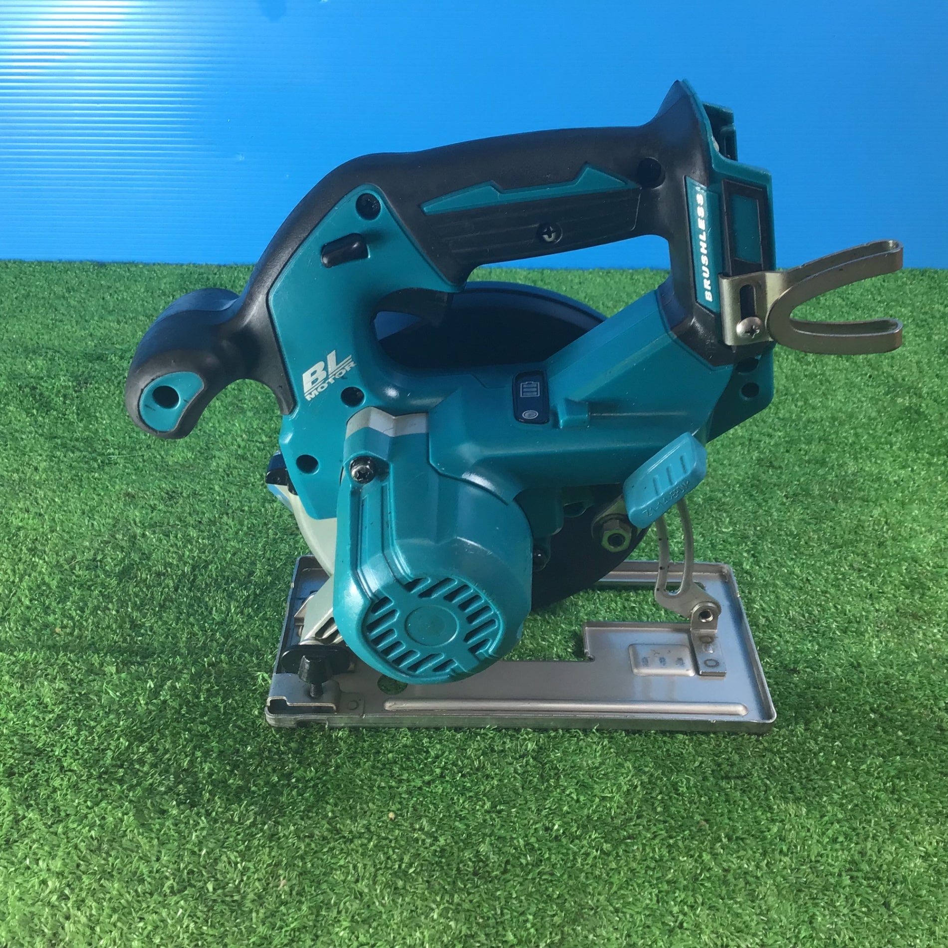 ☆マキタ(makita) コードレスチップソーカッター CS551DZ【岩槻店