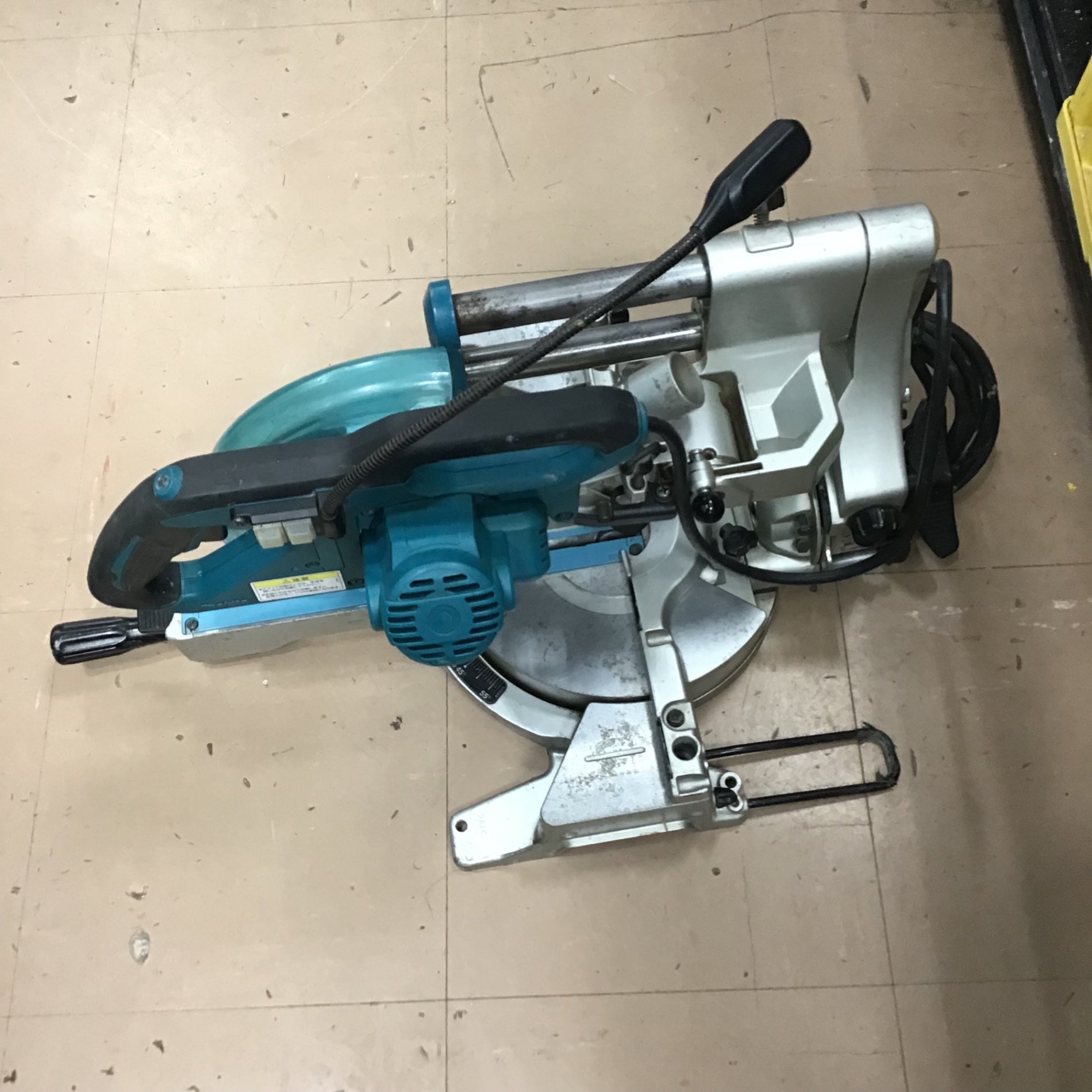 ★マキタ(makita) スライドマルノコ LS0717FL【草加店】 ☆マキタ(makita) スライドマルノコ LS0717FL【草加店】 – アクト