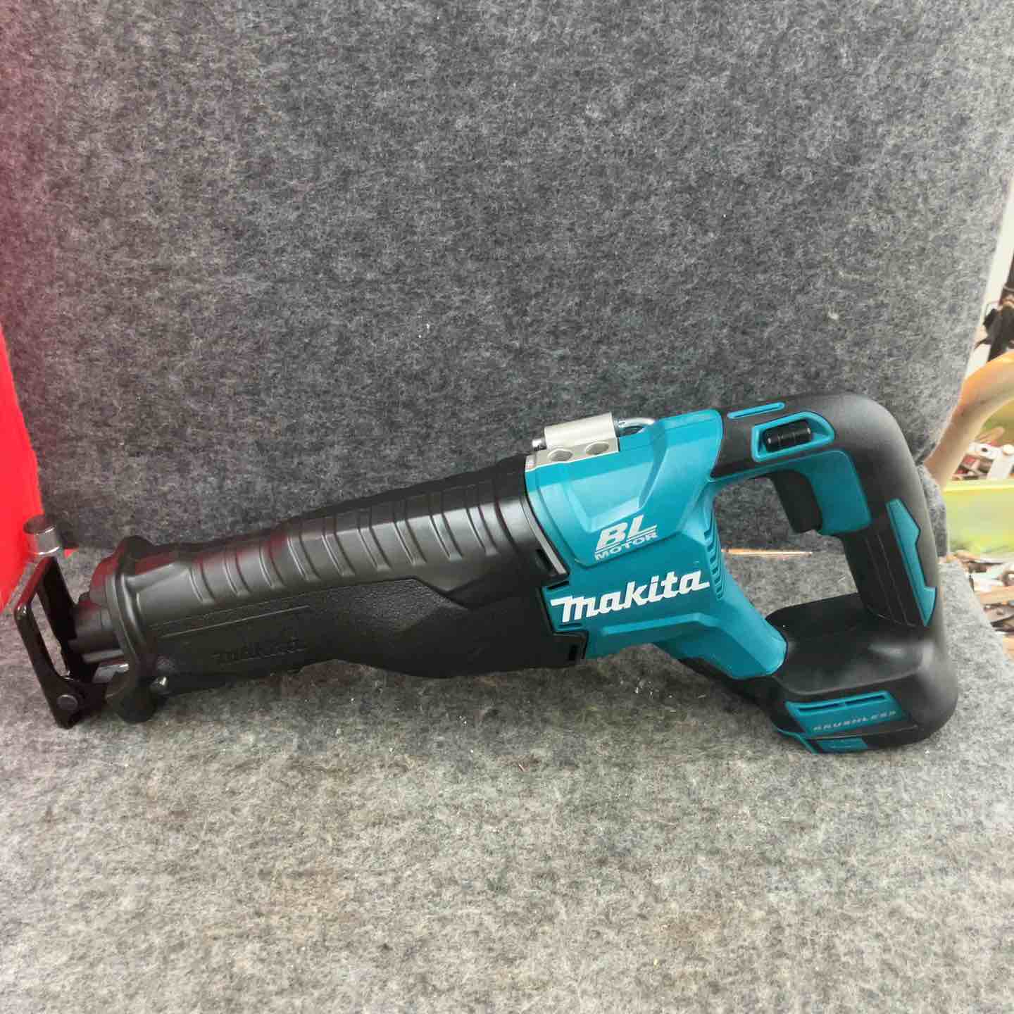 中古品】マキタ(makita) MUM1600 芝生バリカン【東大和店】 – アクト