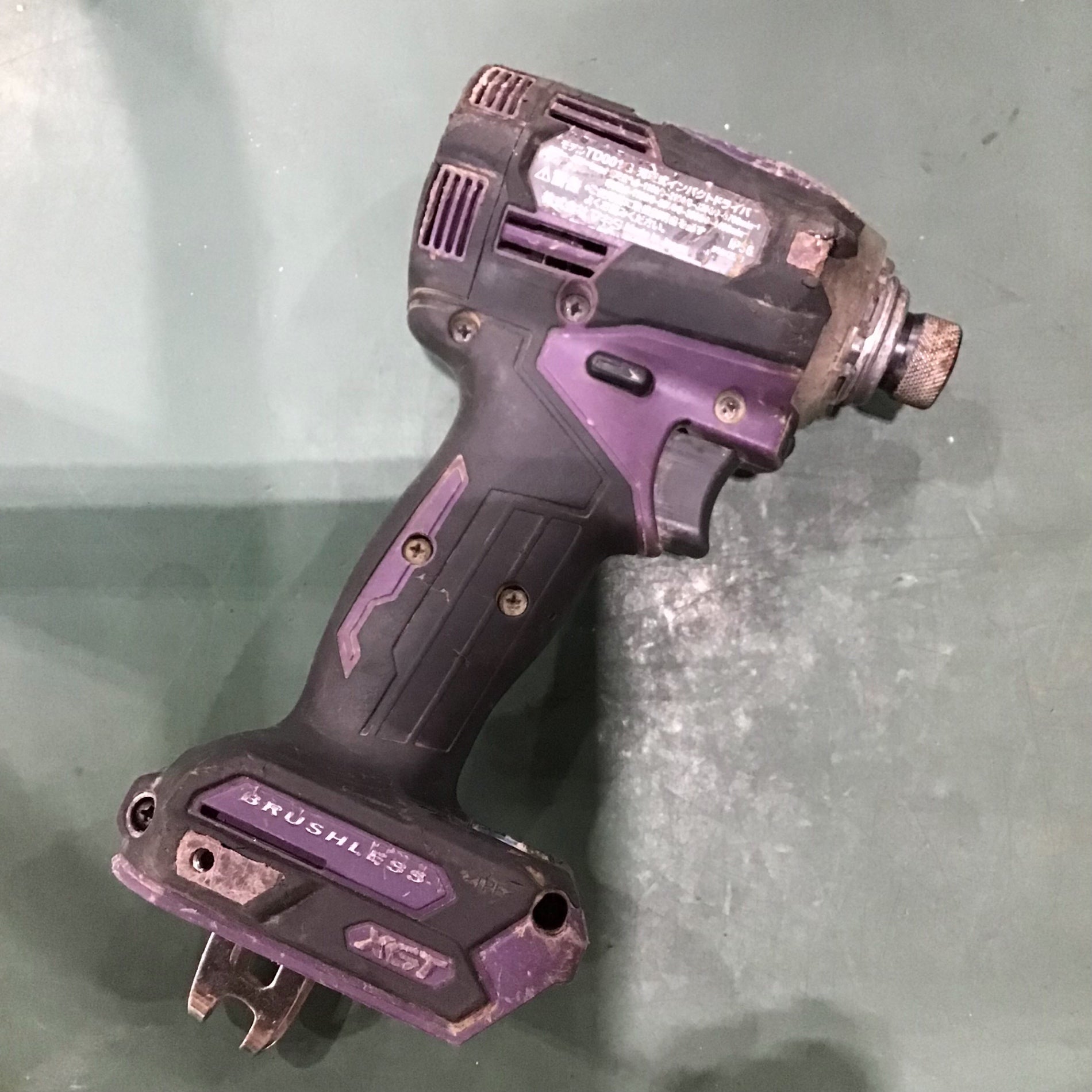 ☆マキタ(makita) コードレスインパクトドライバ TD001GZAP【川口店