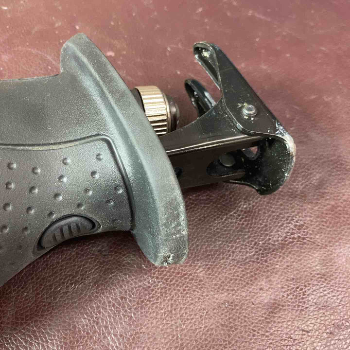 【中古品】 ボッシュ(BOSCH) セーバーソー GSA1200PE 【東大和店】