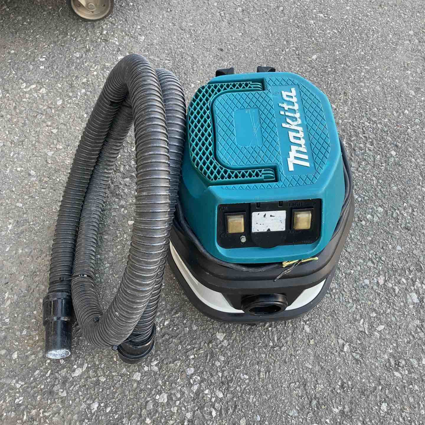 中古　makita 掃除機　クリーナー 楽天市場】マキタ 充電式クリーナー 中古（電動工具本体｜DIY・工具