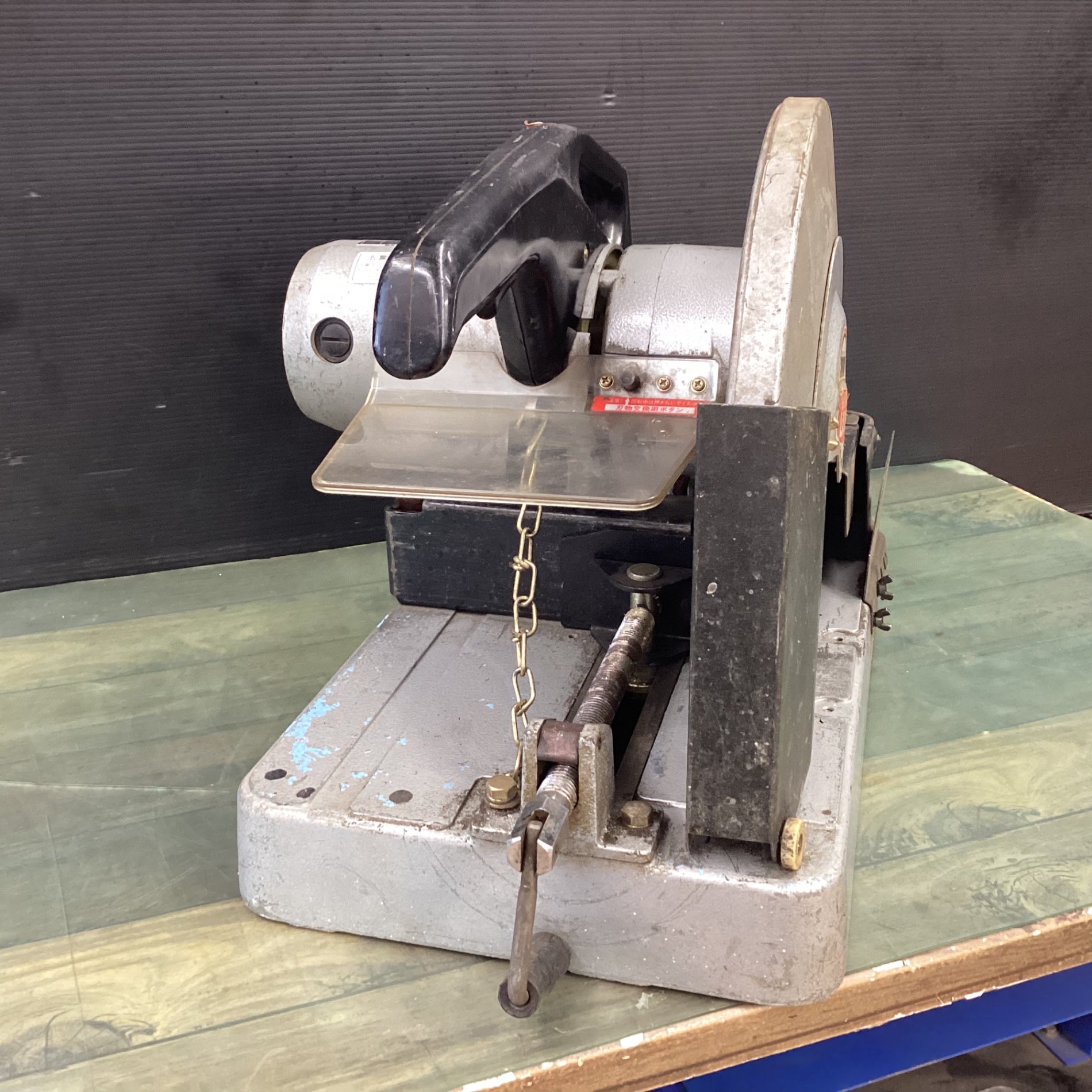 ★新ダイワ shindaiwa チップソーカッター LA305 100V 15A 1400W 50/60Hz★ USED 新ダイワ 卓上チップソーカッター LA305 工具、DIY用品