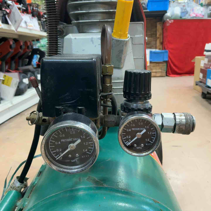 ◇藤原産業 エアーコンプレッサー 30L SK11 62-2846-34/AB20-30【草加店】