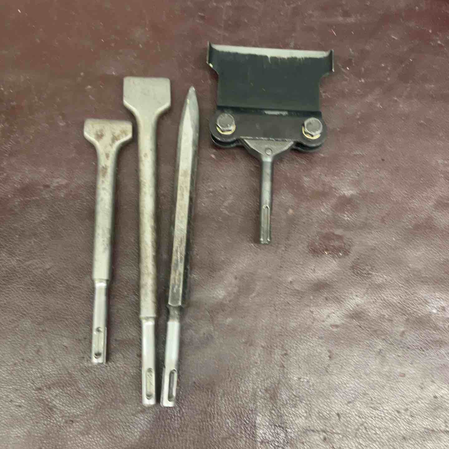 中古品】 イナックス(INAX) タイルはつり機 HA-2 【東大和店