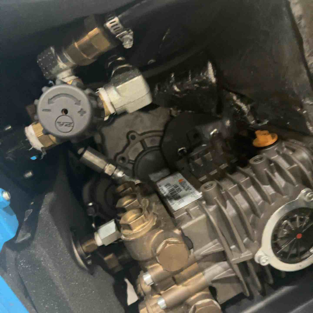 【店頭受取り限定】フルテック エンジン高圧洗浄機 GBX1513 動作確認済【川口店】