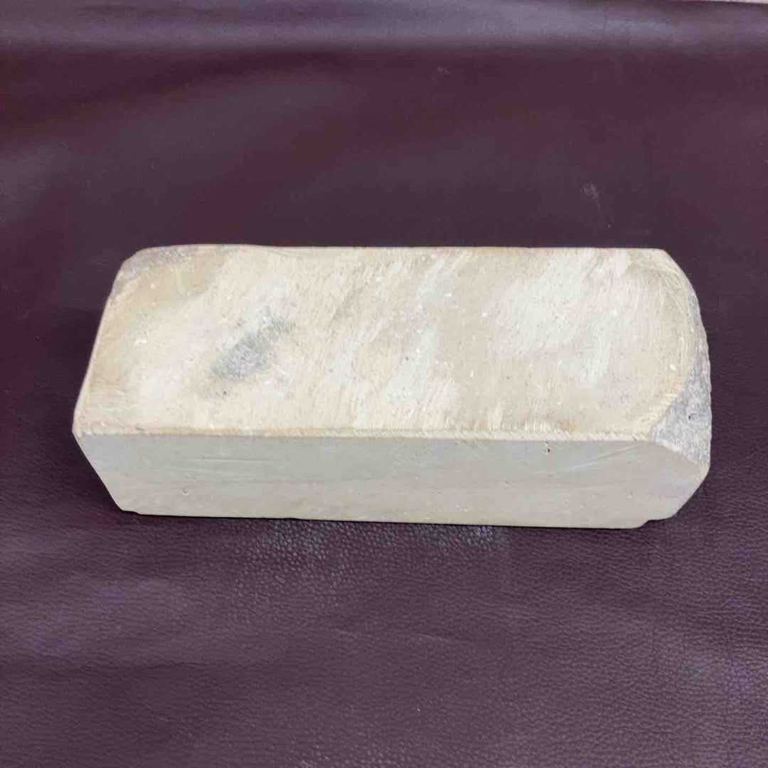 【超希少】 【中古美品】 天然砥石 産地沼田？ 重量約2.2Kg 長さ約210ｘ幅約80ｘ高さ約70 番手細かめ 正本山？ 【東大和店】