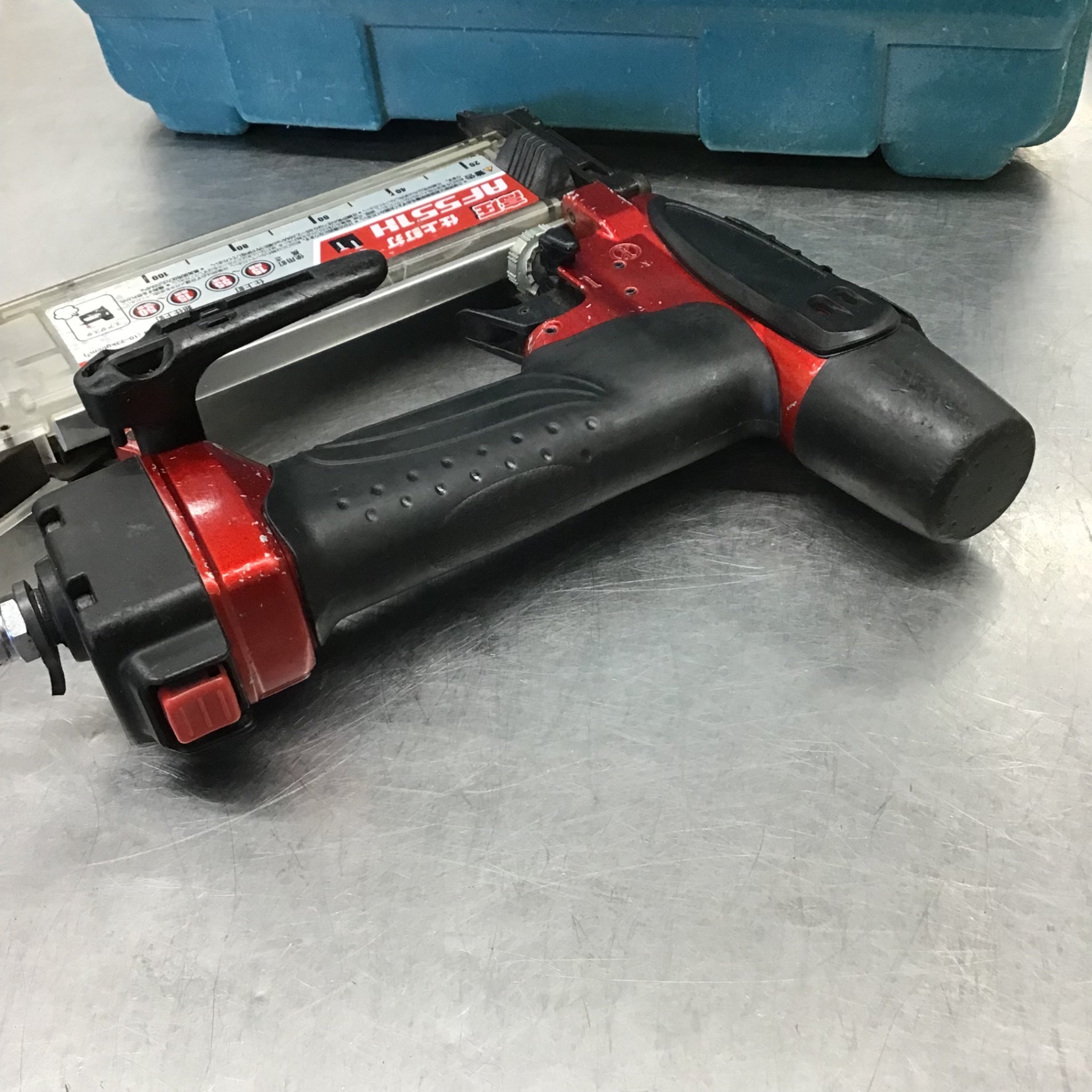 MAKITA マキタ フィニッシュネイラ AF551H 高圧 55mm ケース付 楽天市場】マキタ af551hの通販