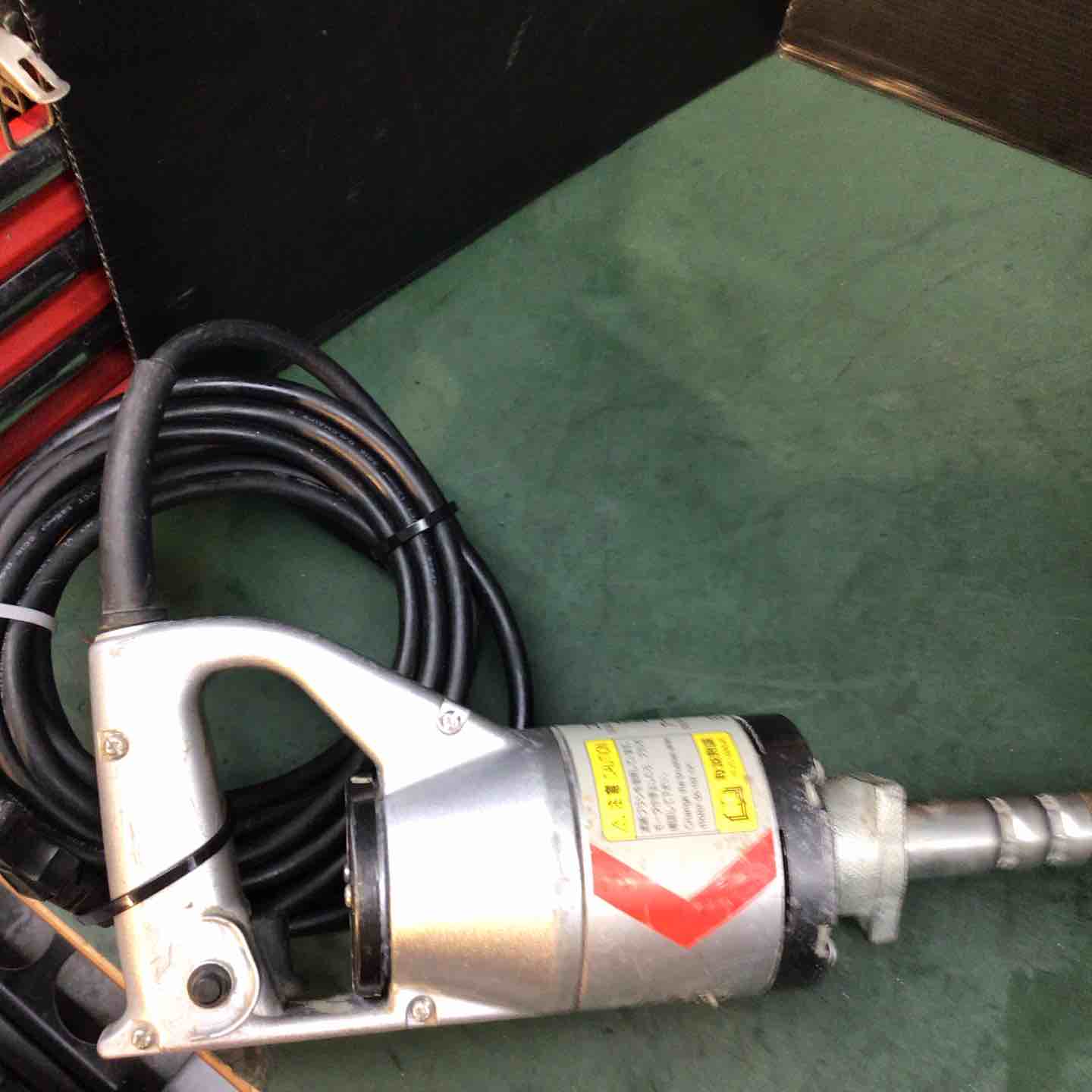 ◇エクセン(EXEN) コンクリートバイブレータ E28FP【戸田店】 – アクト