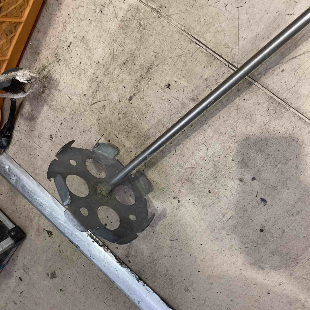 【店頭受取り限定】☆マキタ(makita) かくはん機 UT2204【町田店】