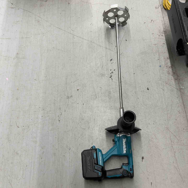 ★マキタ(makita) コードレスかくはん機 UT130DZ　18V対応【戸田店】