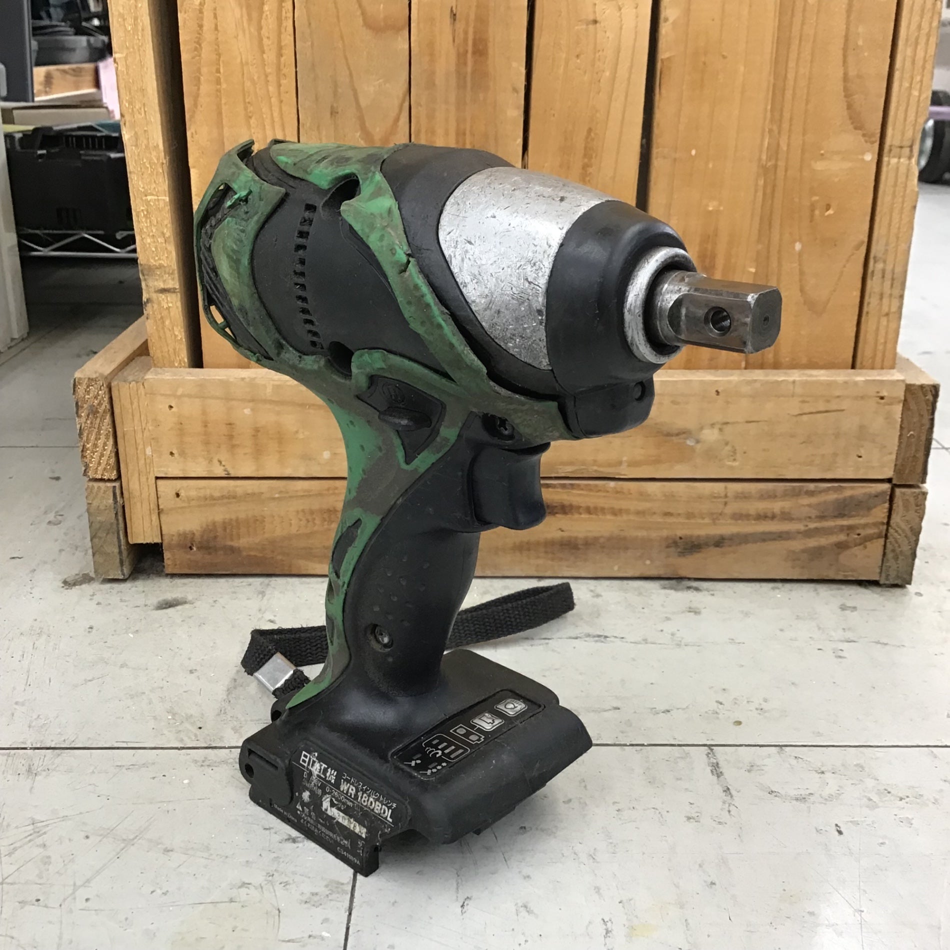 【中古品】 ハイコーキ/HIKOKI ※旧:日立工機 コードレスインパクトレンチ WR18DBDL(NN) 【鴻巣店】 中古品】 ハイコーキ/HIKOKI ※旧:日立工機 コードレスインパクトレンチ