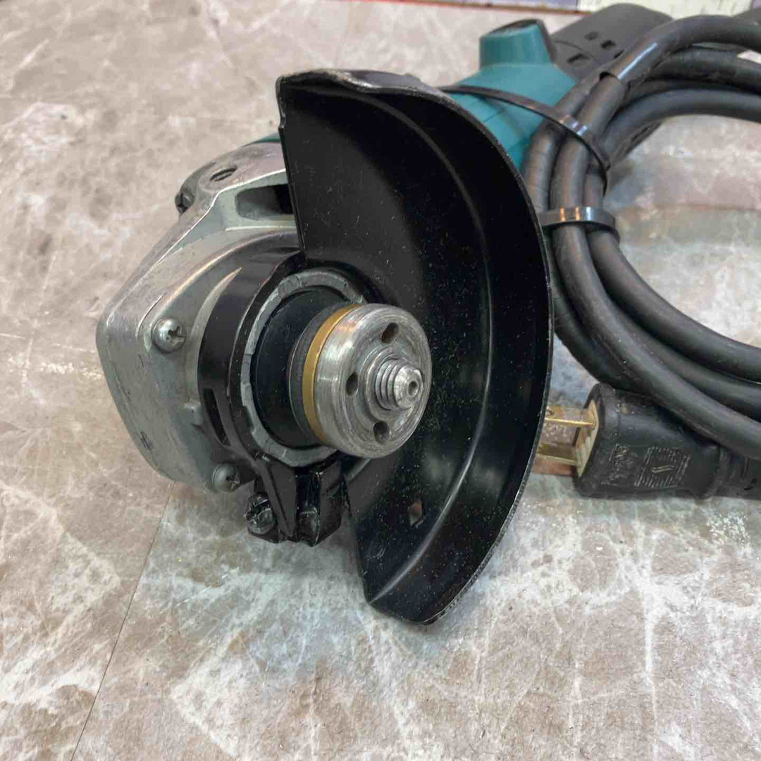 ☆マキタ(makita) 100mmディスクグラインダ 9533BL【八潮店】