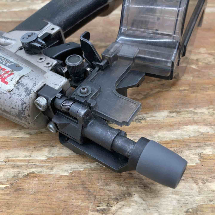 ☆マキタ(makita) 常圧釘打ち機 AN302P【柏店】
