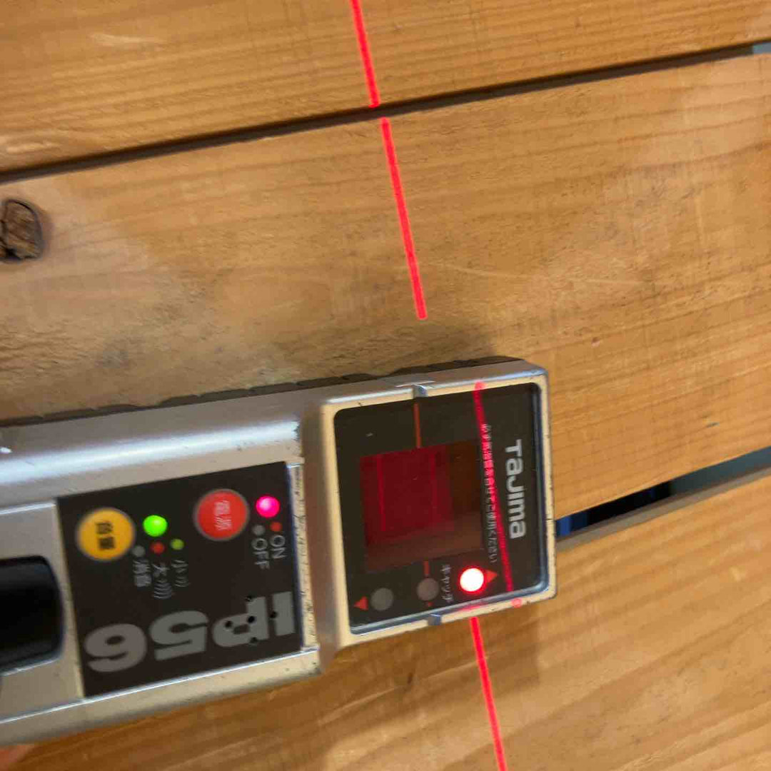 【中古品】タジマ(Tajima) フルラインレーザー墨出し器 GT8ZS-I 矩十字・横全周 GT8ZS-I【所沢店】