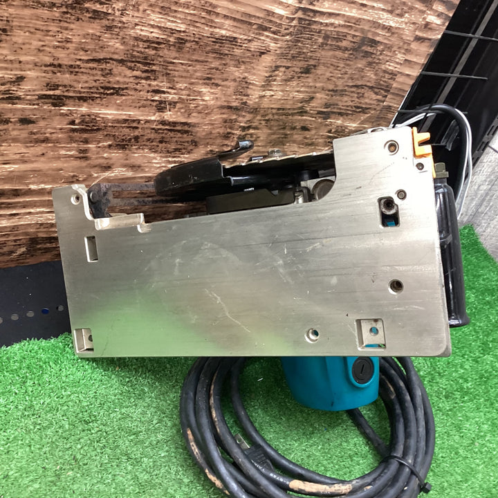 マキタ(makita) 際切丸のこ 5840BA 使用できる刃物外径	180～190mm 動作確認済【川越店】