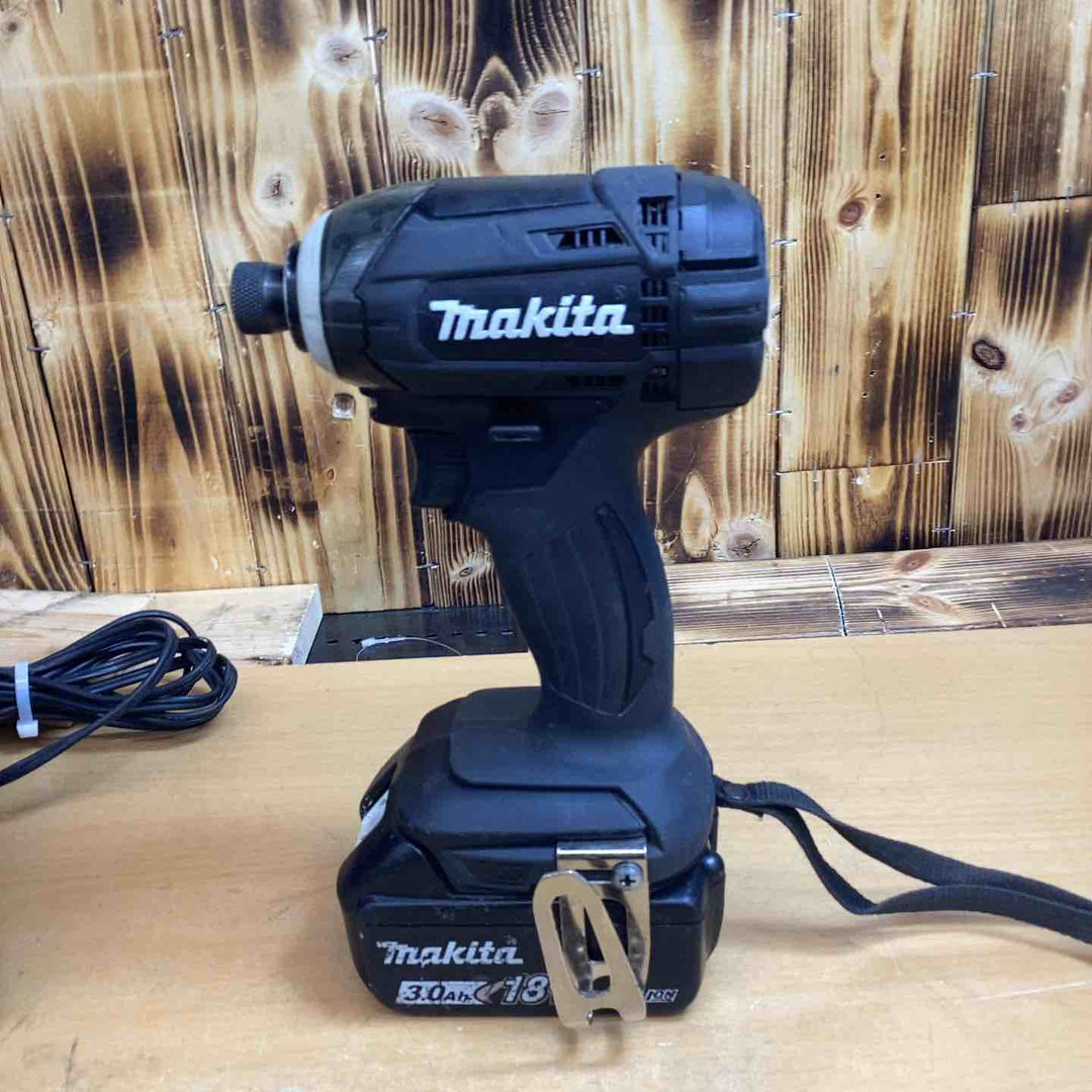 ★マキタ(makita) コードレスインパクトドライバー TD149DRFXB 18V3.0Ahバッテリー2個 充電器付き 代替ケース付き 【越谷店】