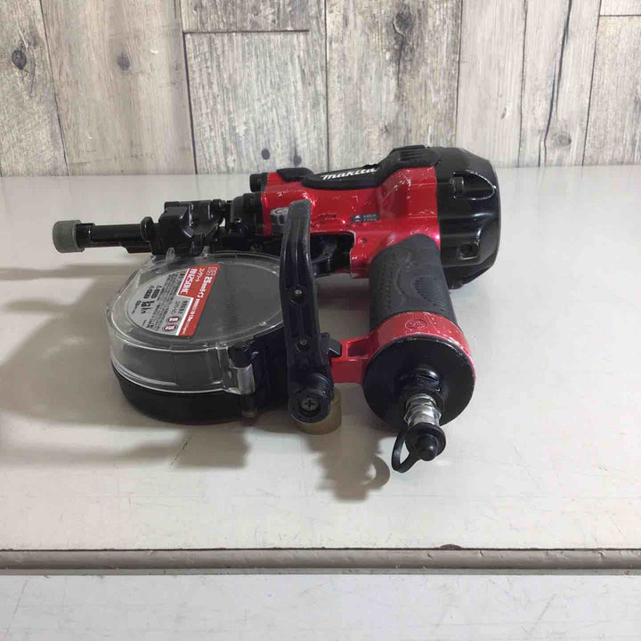★マキタ(makita) 高圧エア釘打ち機 AN250HC【戸田店】
