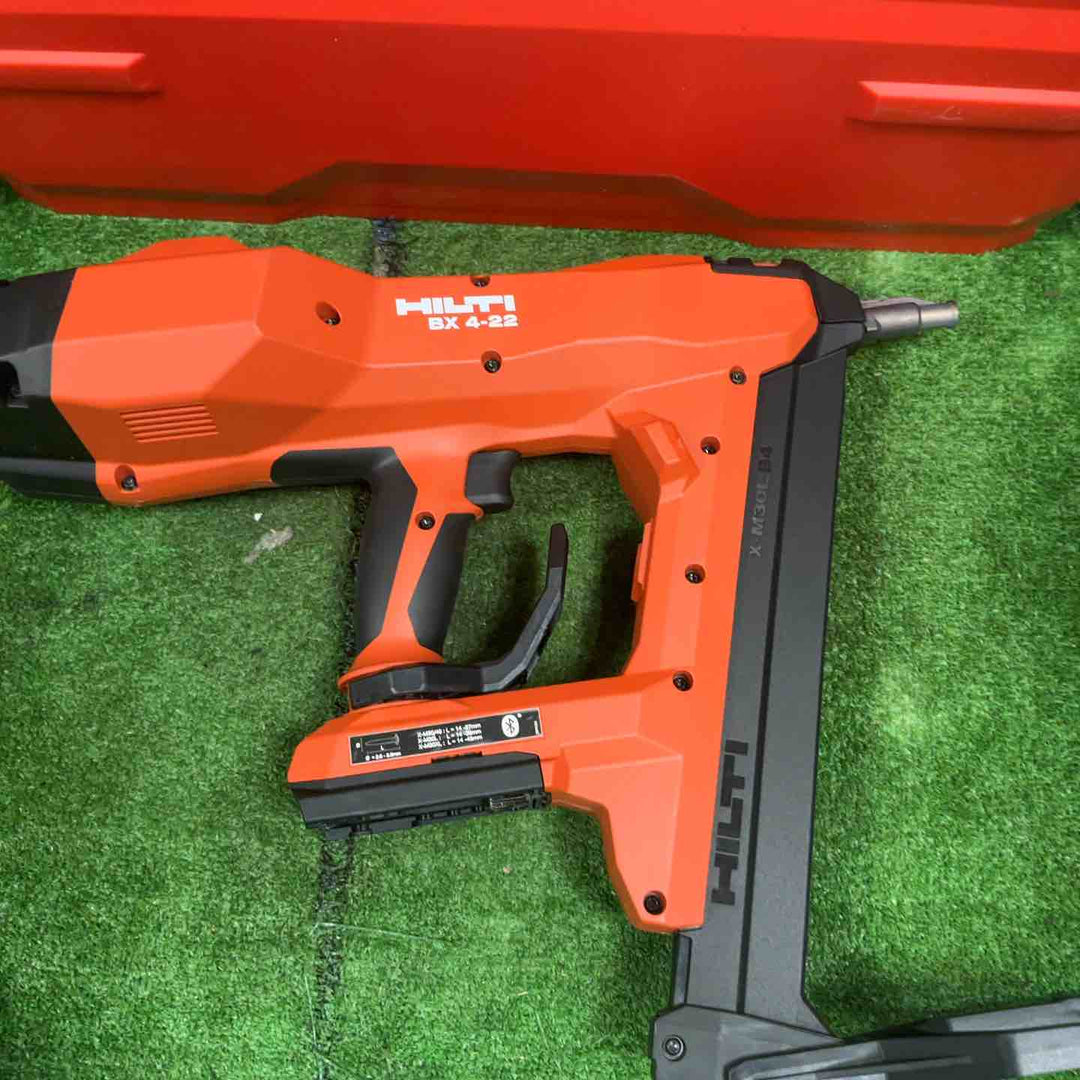 ヒルティ(Hilti) コードレスコンクリートネイラー BX 4 22 (フルセット バッテリー2個 22V 2.6Ah )【草加店】