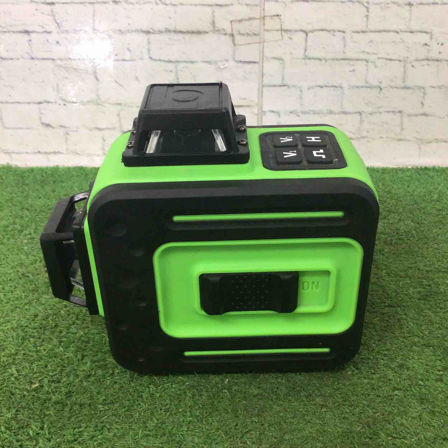 ▽レーザー墨出し器SJ-G7359【町田店】 – アクトツールオンラインショップ