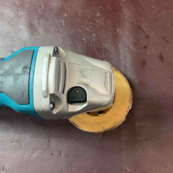 【中古品】 マキタ(makita) 100mmコードレスディスクグラインダ GA418DZ 充電式グラインダー 【東大和店】