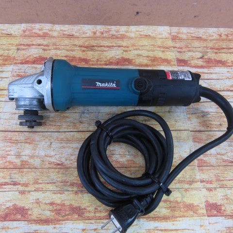 マキタ(makita) 100mmディスクグラインダ 9533B【川崎店】