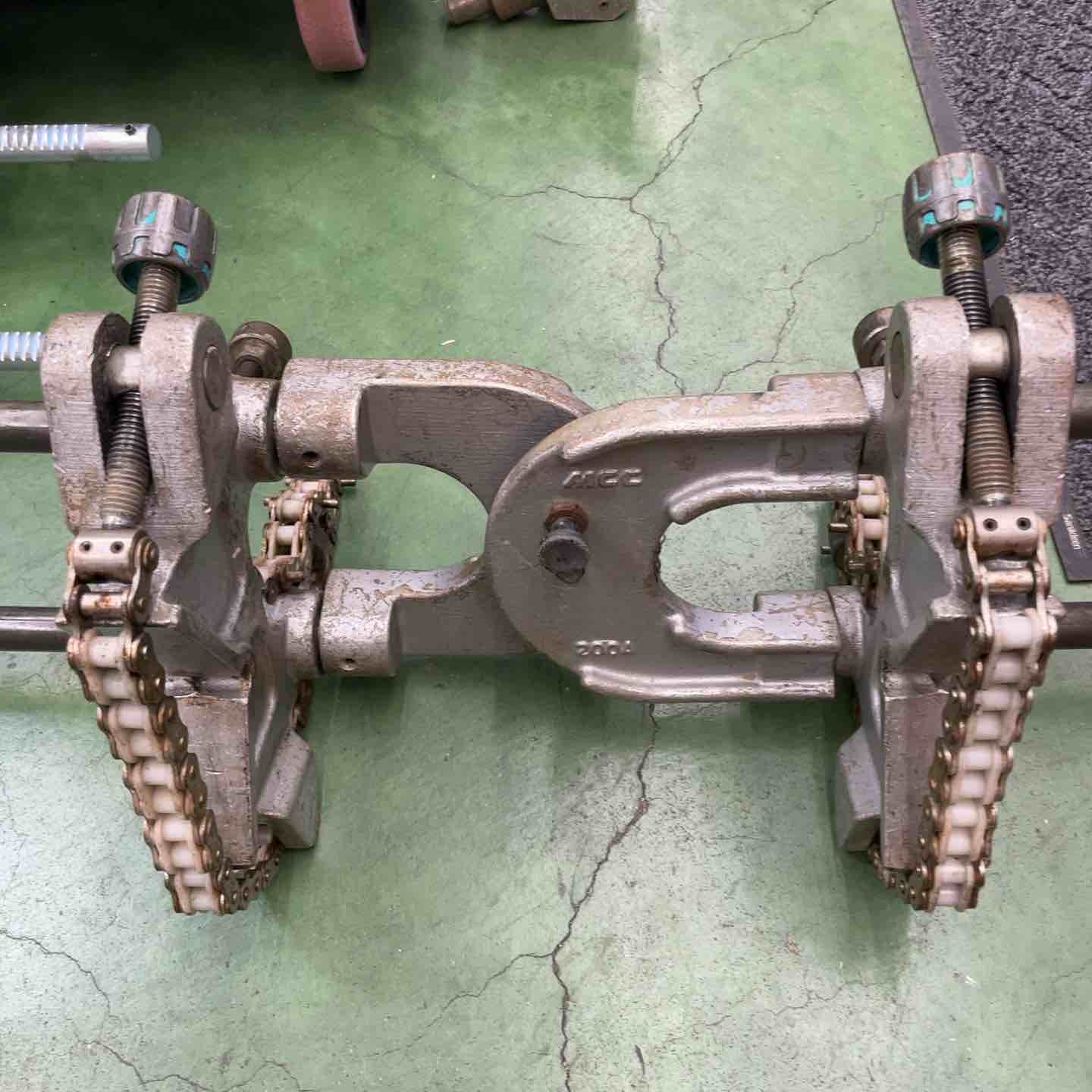 松阪鉄工所 MCC ソケットベンドチーズクランプ 200A ESEI-20N？ 【桶川