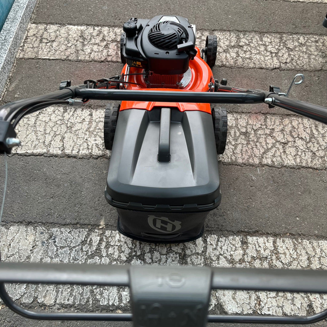 【中古品/店頭受取り限定】◇ハスクバーナ・ゼノア ハスクバーナ 自走エンジン芝刈機LC140S 967636801【東大和店】