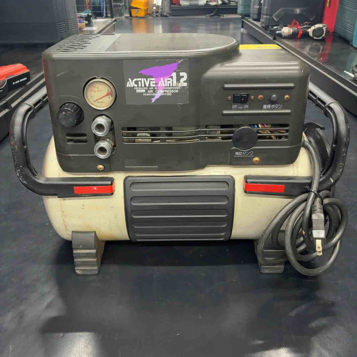 マキタ makita エアコンプレッサ 常圧 エアーコンプレッサー AC9001 満充填-約1分10秒【藤沢店】