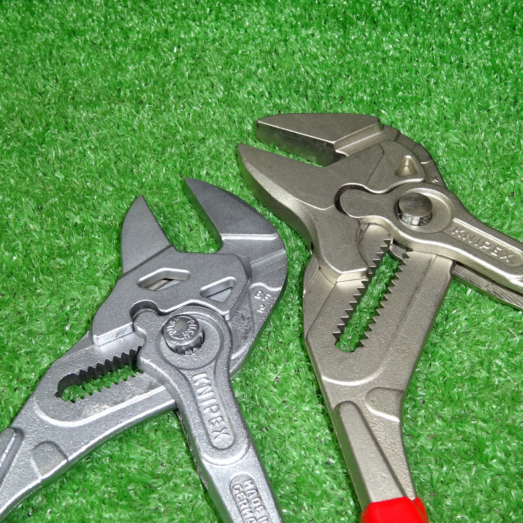 KNIPEX 86 03 300 プライヤーレンチ【市川行徳店】【店頭取引限定】【中古】 管理番号：ITP7SP20PVCA クニペックス/KNIPEX プライヤーレンチ 86 03 250？、86 03 300 2本