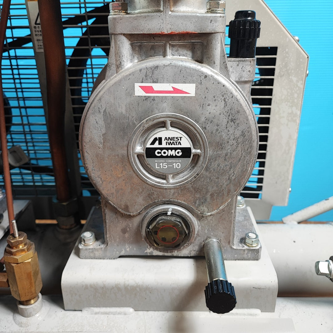 【店頭受取り限定】アネスト岩田 軽便形コンプレッサ 1.5KW(2馬力) エンジン駆動 PLUE15C-10【岩槻店】