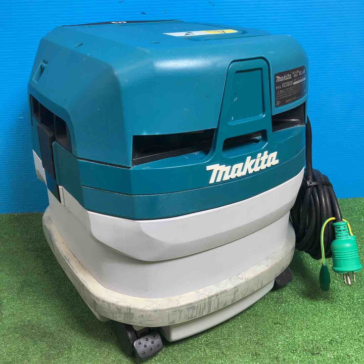 ★マキタ(makita) 集じん機 乾式 VC0830 連動機能【岩槻店】
