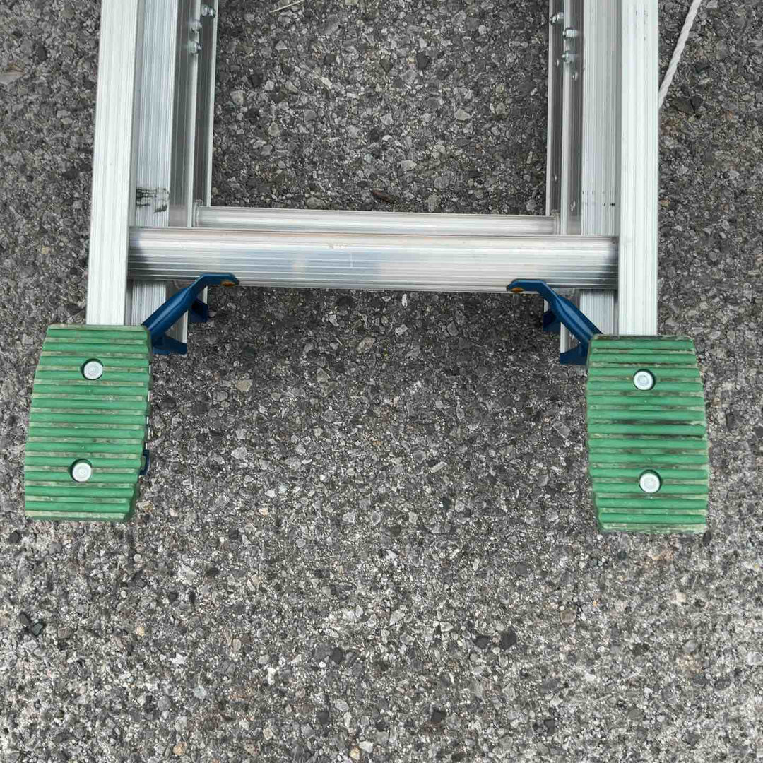 【店頭受取り限定】ALINCO アルインコ アルミ製 3連はしご TRN-73A 最大長さ7m29cm(7290mm)【草加店】