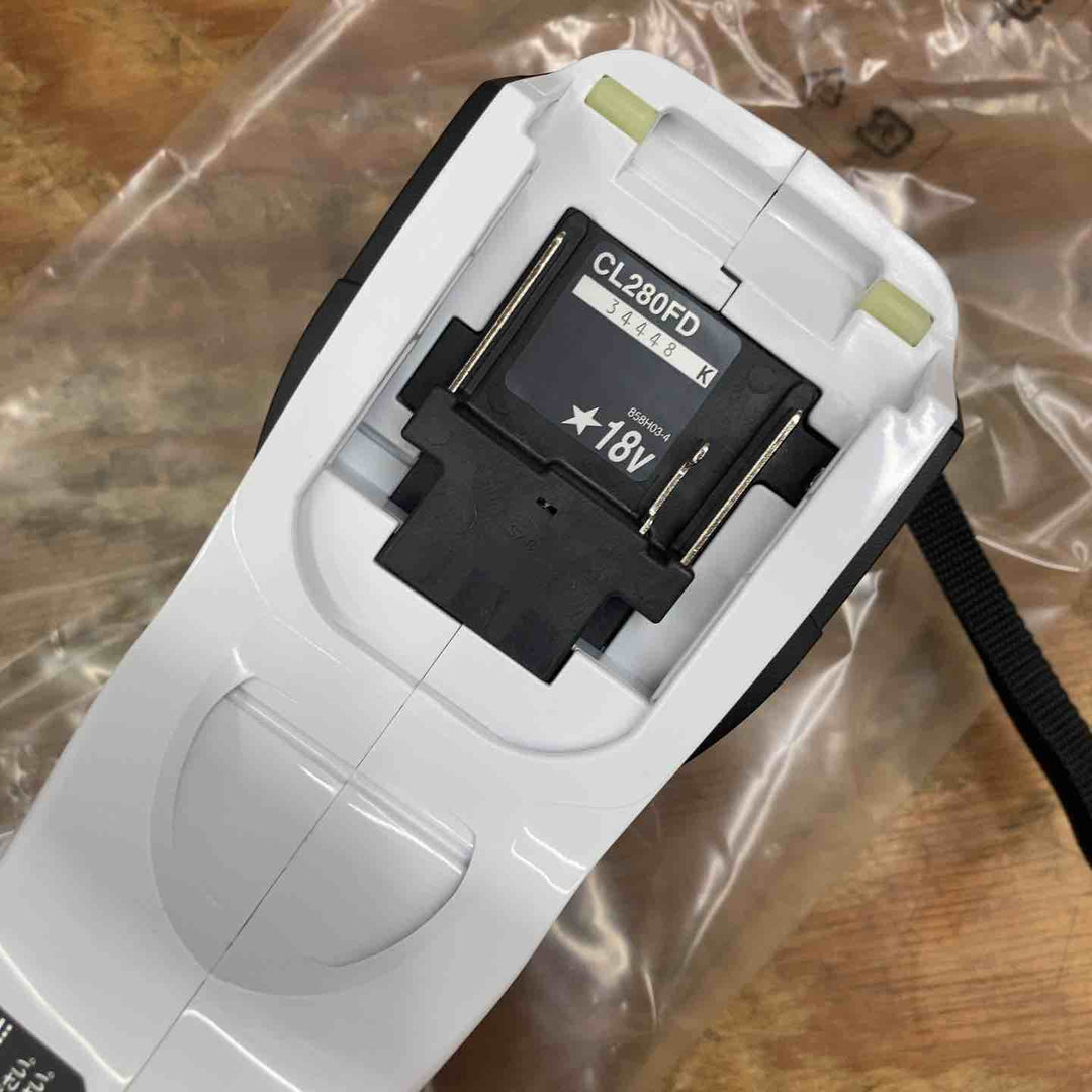 【未使用品】◇マキタ(makita) コードレスクリーナ CL280FDFCW バッテリー充電器付き【柏店】