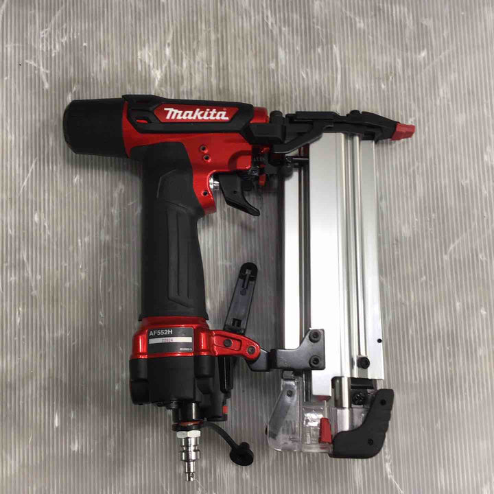 ★マキタ(makita) 高圧フィニッシュネイラ AF552H【草加店】