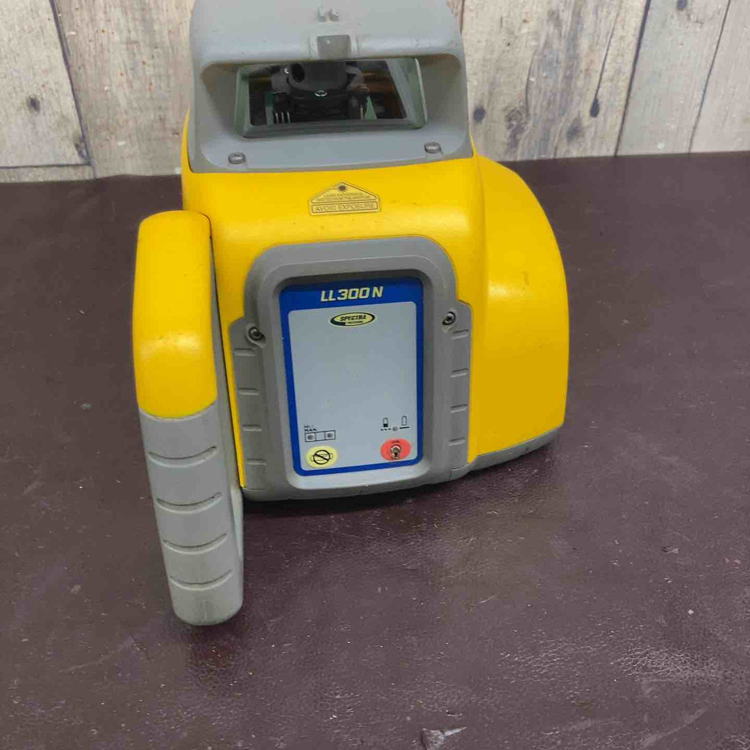 【中古品】◇スペクトラ(SPECTRA) 回転レーザー(レベルプレーナー) LL300N【東大和店】