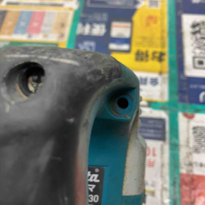 ★マキタ(makita) 電動ハンマ HM0830　本体のみ、ビス一か所欠品【戸田店】