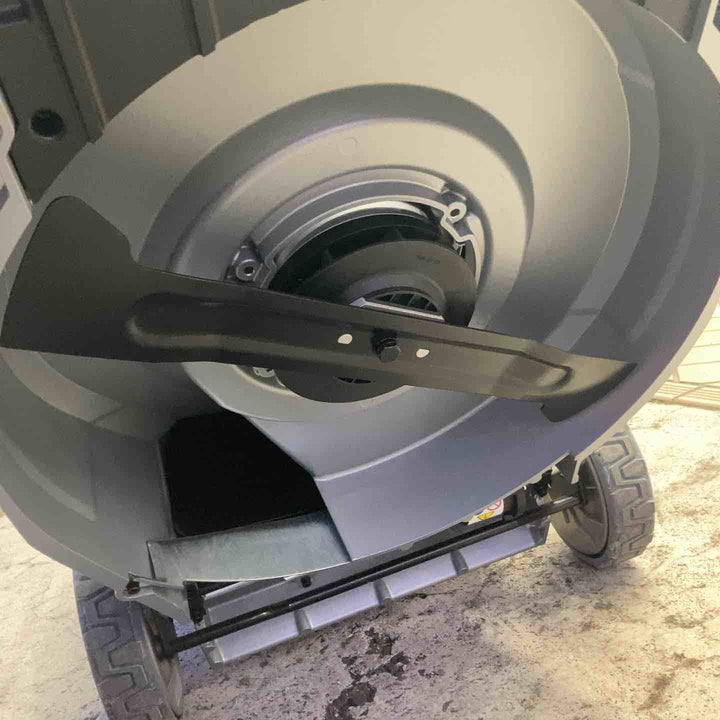 【中古品 / 店頭受取り限定】マキタ Makita 充電式芝刈機   MLM533DZ 18V×2=36V 本体のみ【千葉県柏市】