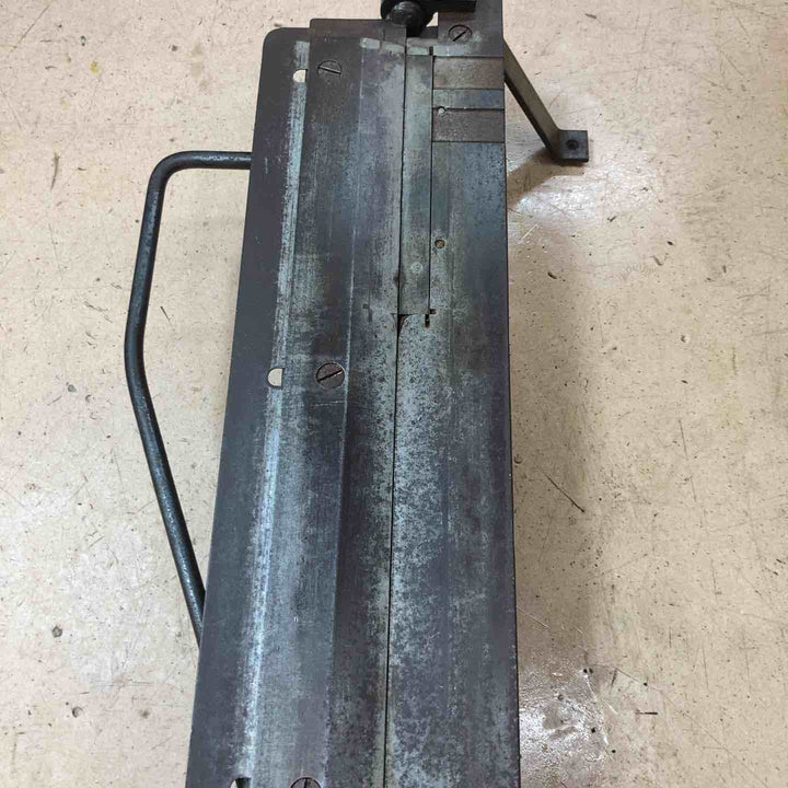 【中古品／店頭受取り限定】　メーカー・型式不明 アングルバッタ 1000㎜ 盛光？板金 折曲機 手動式 アングルバッタ ベンダー メタルベンダー ハゼ折り 折り曲げ機 【東大和店】