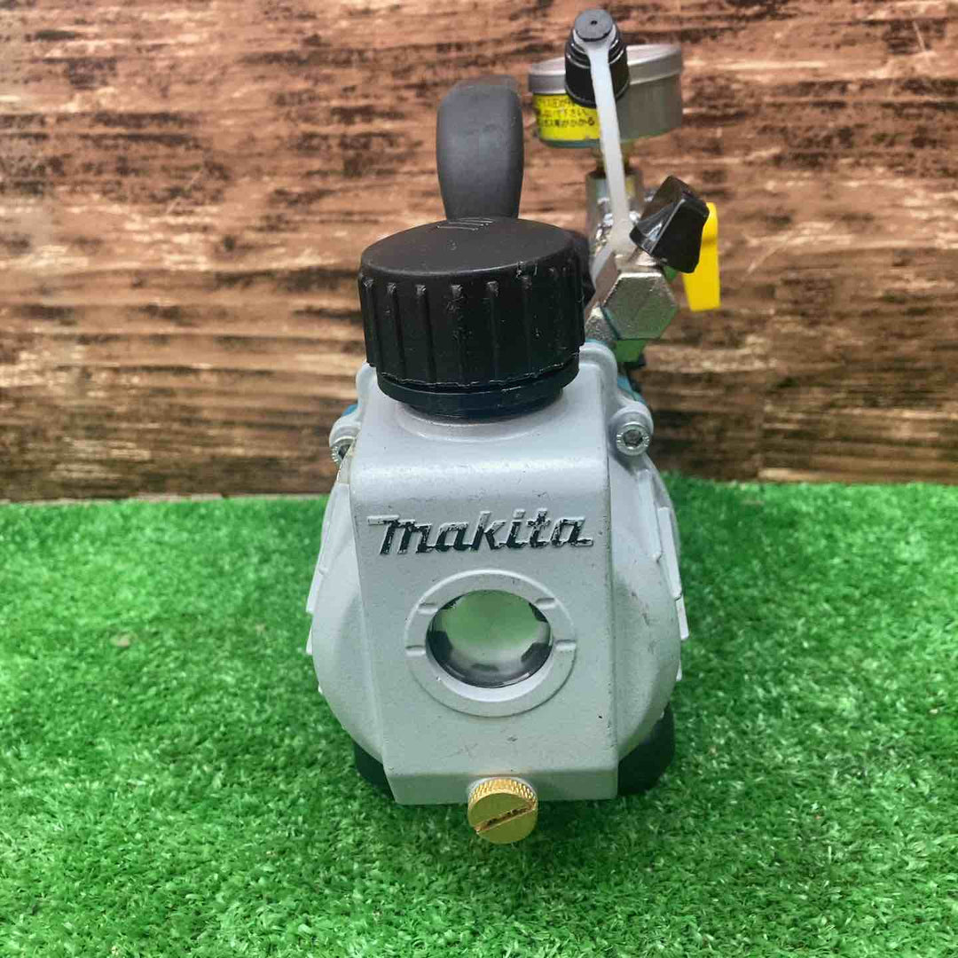 マキタ 充電式真空ポンプ (本体のみ/バッテリー・充電器別売) 18V VP180DZ【川越店】