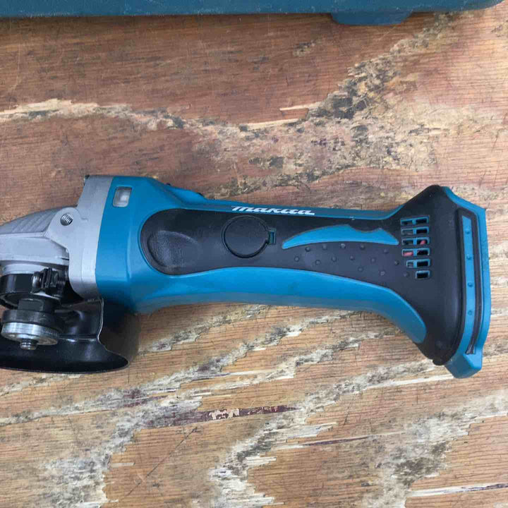 ☆マキタ(makita) 100mmコードレスディスクグラインダー GA400DRF【柏店】