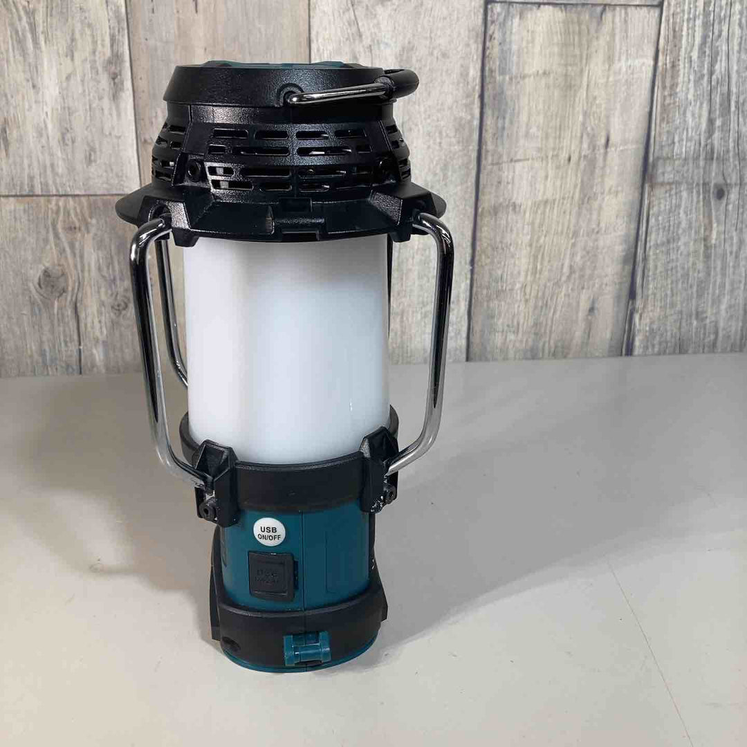 ★マキタ(makita) コードレスランタン付きラジオ MR054　14.4V、18V対応【戸田店】