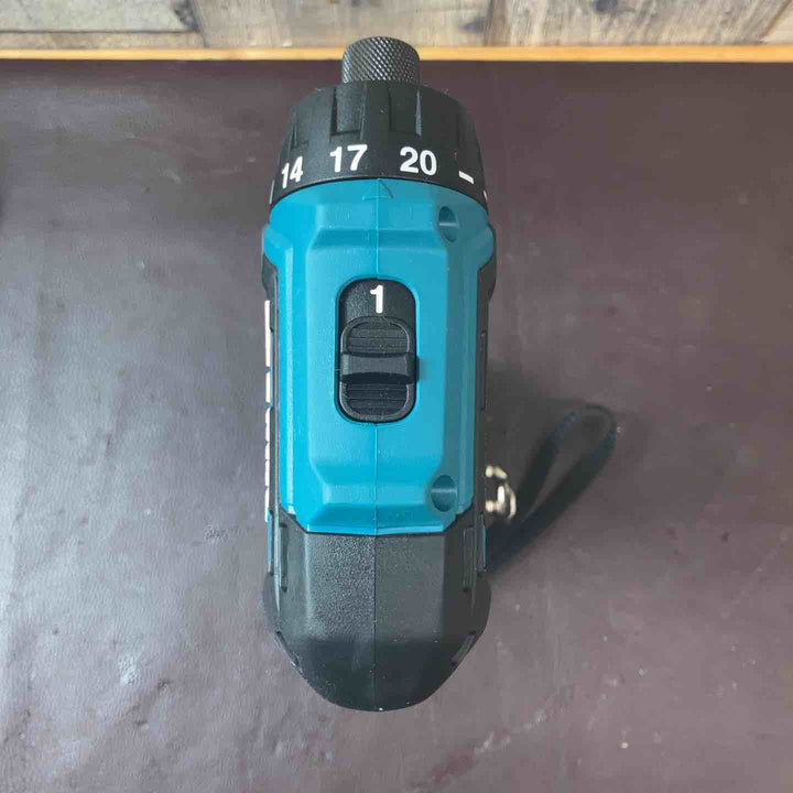 【中古品】★マキタ(makita) コードレスドリルドライバー DF033DZ バッテリー1個・充電器付【東大和店】