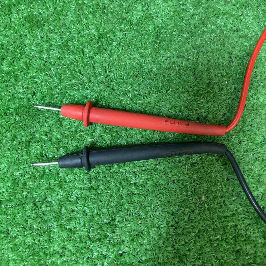 デジタル自動切替平均応答手動RangingマルチメーターFLUKE 77IV【岩槻店】