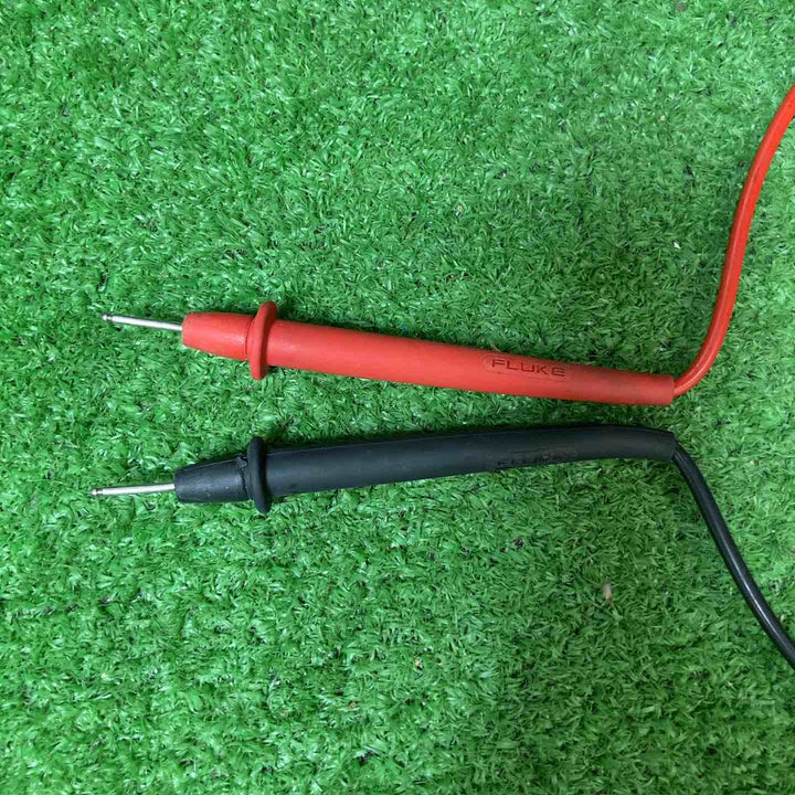 デジタル自動切替平均応答手動RangingマルチメーターFLUKE 77IV【岩槻店】
