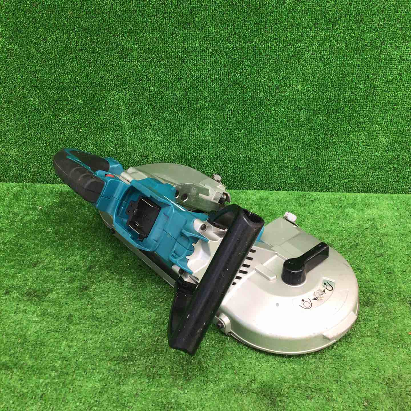 中古品】 マキタ/makita コードレスバンドソー PB180DZ 【鴻巣店