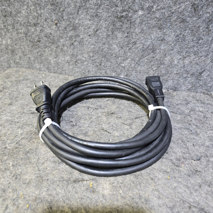 【中古品・マキタ製新品刃取付け済み！延長コード付き！】マキタ(makita) 防じん丸のこ KS5200FX【桶川店】