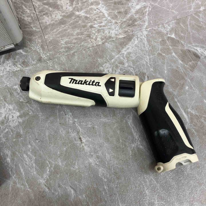 ☆マキタ(makita) コードレスペンインパクトドライバ TD021DSW【八潮店】