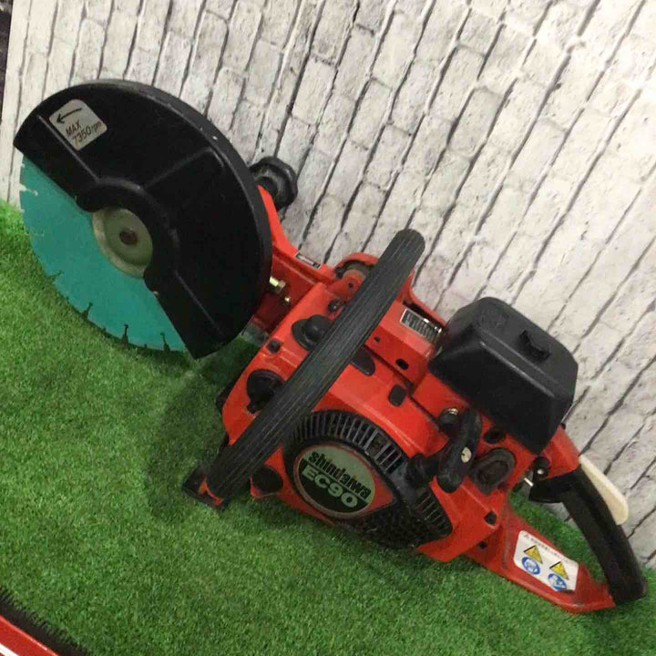 ◇新ダイワ(Shindaiwa) エンジンカッター EC90【川口店】